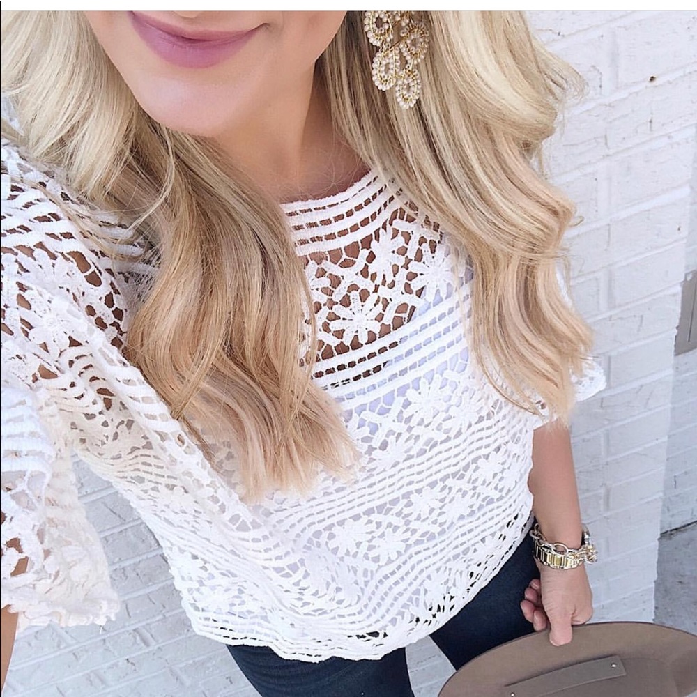 White Anthropologie top! Size small